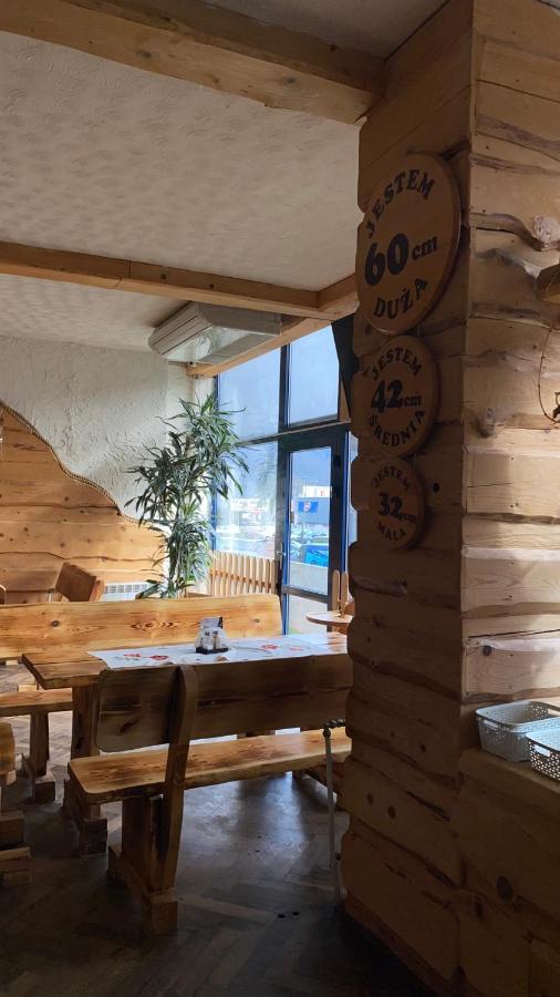 Dom Turysty Sanok Aparthotel Bagian luar foto